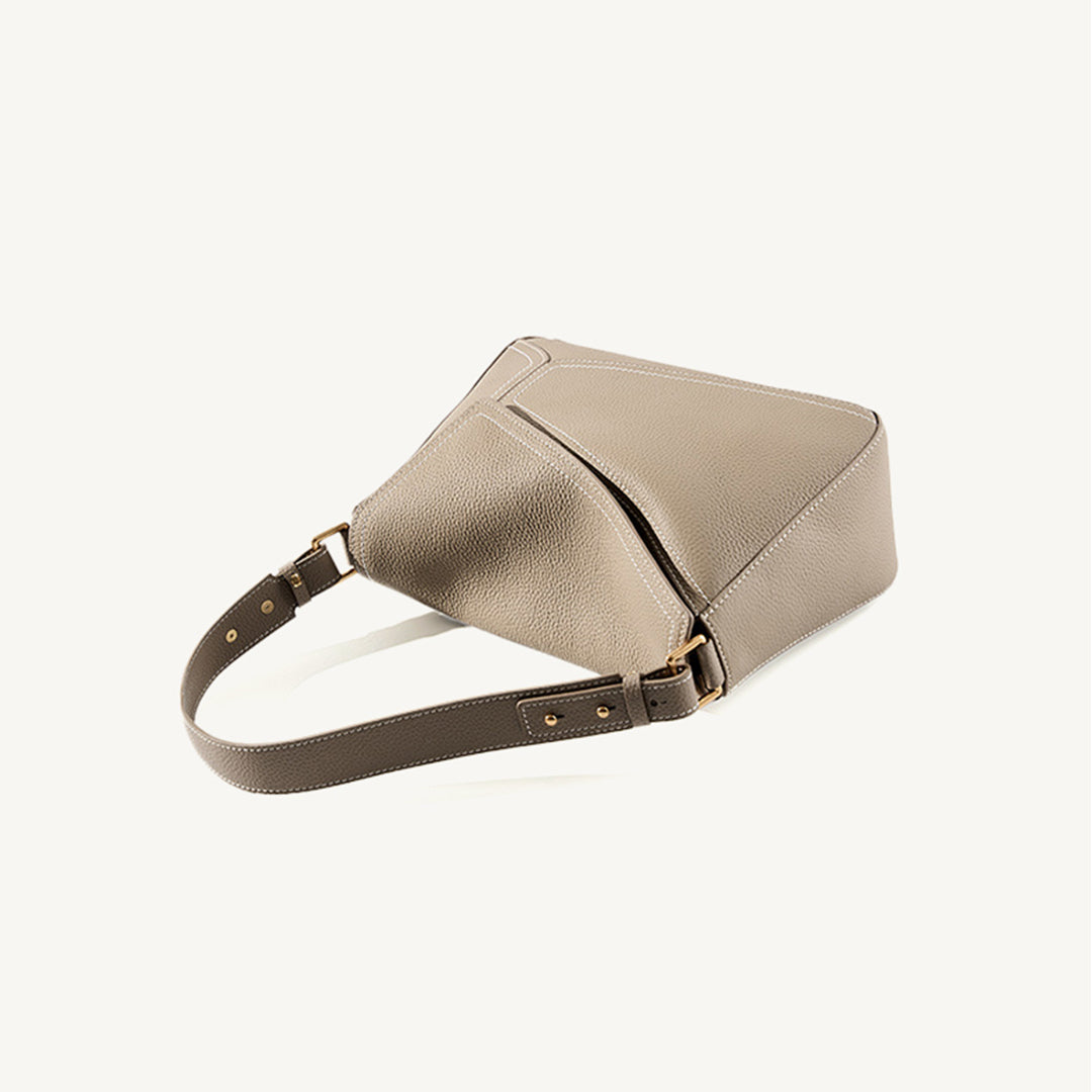 Solis Shoulder Bag